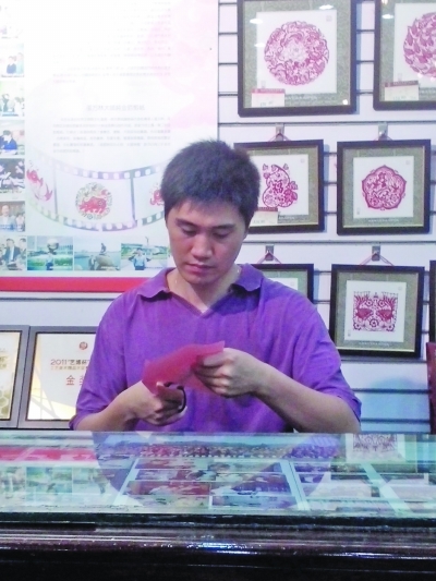 南京市的非遗“金陵琴派”代表性传承人