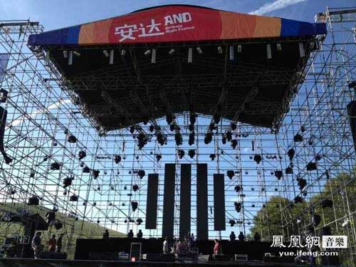 推广蒙族音乐 2013沽源湿地音乐节