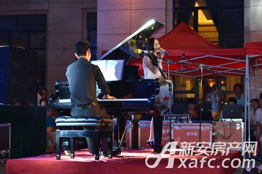 钢琴与女声独唱