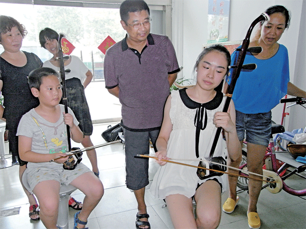 社区里的“二胡演奏会”