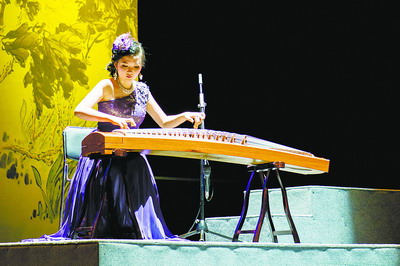 余梦琰古筝演奏会在厦门闽南大戏院举办