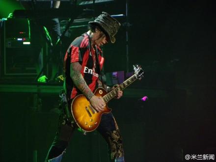 枪花乐队的吉他手