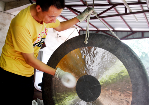 襄城县铜乐器制作工艺誉满天下