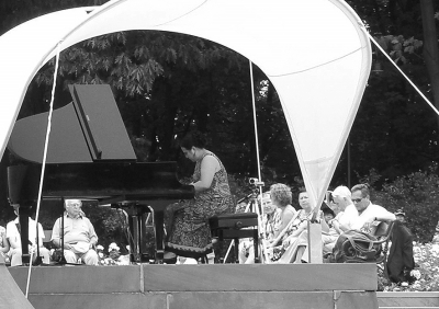 肖邦钢琴音乐会在波兰首都举行