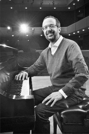 凯文&middot;科恩有&ldquo;现代肖邦&rdquo;的封号。