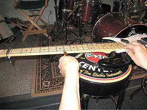 教你如何测量琴颈 帮助调琴