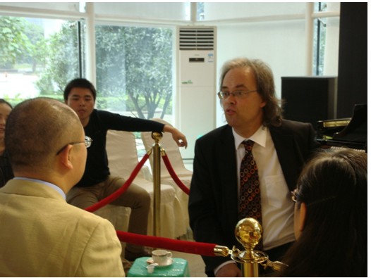 殿堂级钢琴大师安德烈斯·韦伯首次来渝