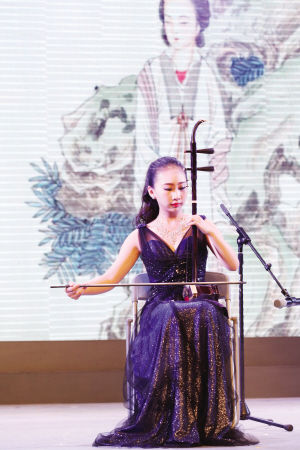 罗紫阳演奏了多首经典曲目。