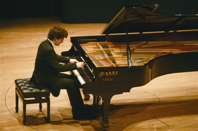 亚历山大&middot;乌尔曼钢琴独奏会
