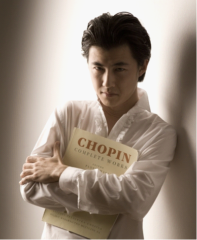 青年钢琴家张海鸥感恩节北京音乐厅办独奏音乐会