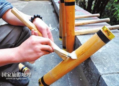 广西柳州:青春在民族乐器上跳动