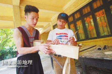 广西柳州:青春在民族乐器上跳动