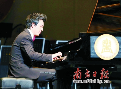 第九届中国音乐金钟奖开幕晚会在广州大剧院举行。南方日报记者 刘力勤 摄