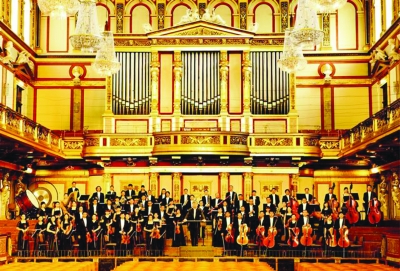 江苏省演艺集团交响乐团。