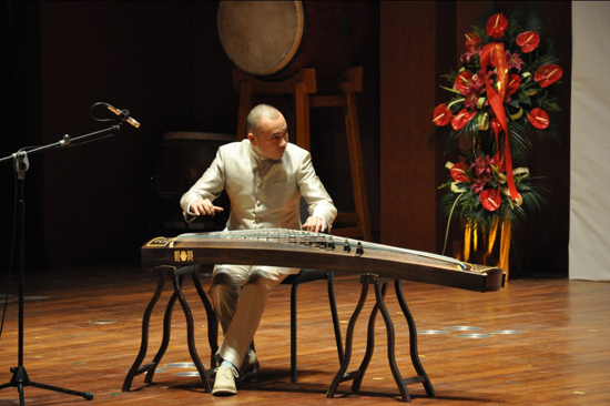 筝演奏家陈蔚旻 携岭之南古筝团亮相上海古筝周