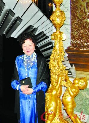 　　旅法钢琴家周勤龄