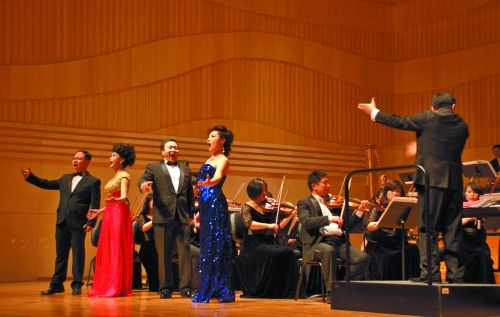 李新现、郭晓艳、董荻、池小青的