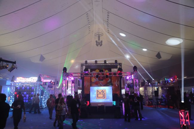 来欣赏年度盛会盛事“2014 NAMM乐器展览会”