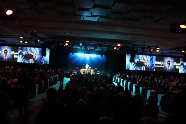 来欣赏年度盛会盛事“2014 NAMM乐器展览会”