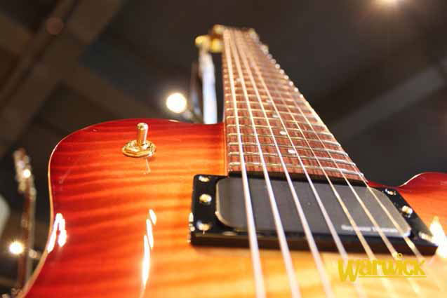 最华丽的感官冲击 Framus七弦定制版吉他