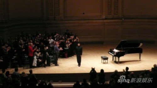 郎朗出席卡内基音乐会 推广春节文化