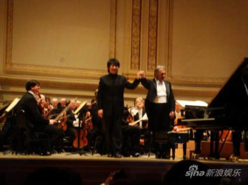 郎朗出席卡内基音乐会 推广春节文化