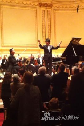 郎朗出席卡内基音乐会 推广春节文化