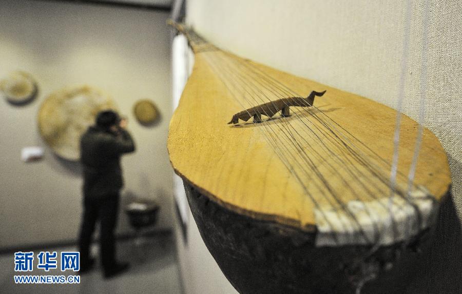 （晚报）（1）新疆新和县&ldquo;沙塔尔&rdquo;荣膺&ldquo;新疆乐器王&rdquo;