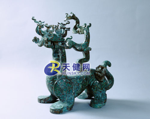 国家一级品&mdash;1990年河南省淅川徐家岭楚墓出土的春秋时代的青铜神兽。
