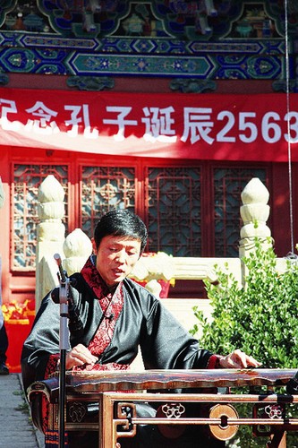 流淌在古琴音色的中国人文