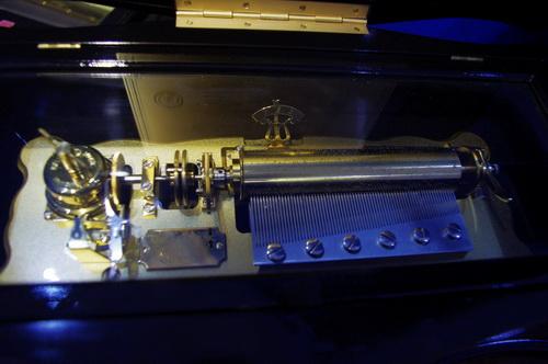 保利2014春拍上的西方音乐器械