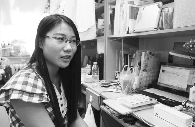 东财美女钢琴10级 开网店私人定制自创歌曲