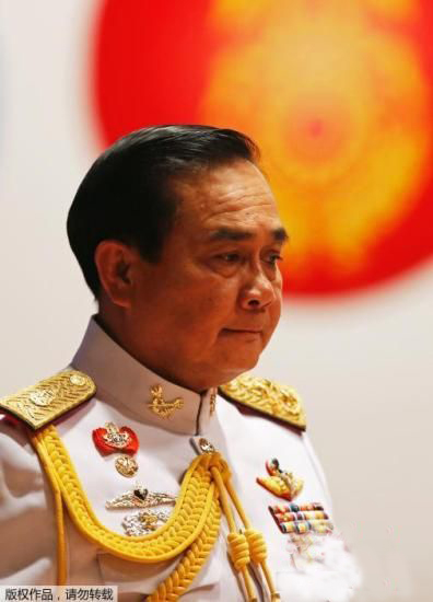 为博民心泰军政府创作爱国歌曲