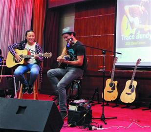 即墨12岁少女弹出国际大奖 美吉他大师来青切磋