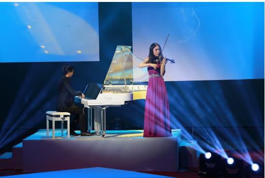 FIND智能钢琴荣获两项红点设计大奖（图）