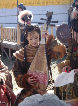 影视剧中的琵琶美女，杨幂、刘涛、刘亦菲，谁更有古典气质？