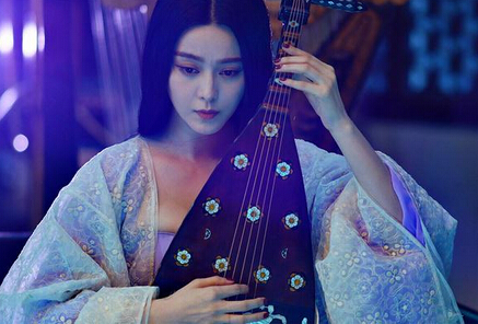 影视剧中的琵琶美女，杨幂、刘涛、刘亦菲，谁更有古典气质？