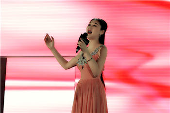 新生代时尚民歌手李俞颖将赴上海参加泛太平洋全球名医盛典