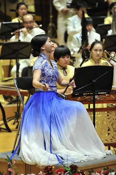 韩石二胡独奏音乐会在北京音乐厅举行