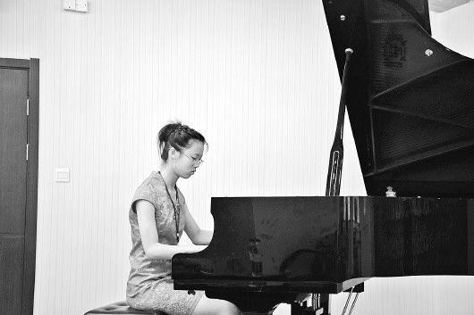 200余名选手炫琴技