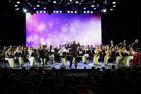 俄罗斯上演中国民乐