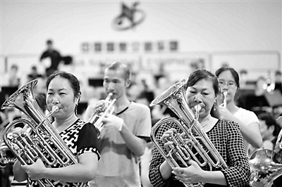 公益音乐会上演温暖情怀