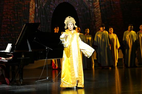 周楠助阵万山红音乐会 音乐演绎名著魅力