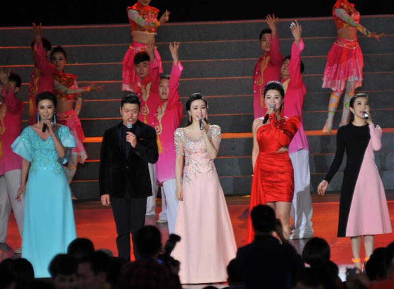 青年歌唱家刘晶做客吉林卫视《放歌中国》录制专场音乐会