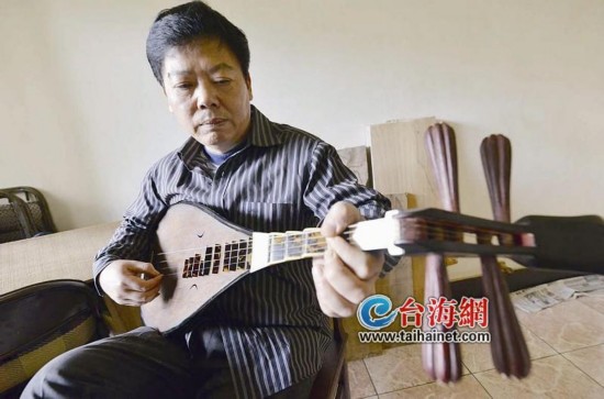 厦门南音琵琶制作师：作品成乐团的“镇馆乐器”