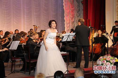 中国驻乌兹别克斯坦使馆举行中乌建交24周年音乐会