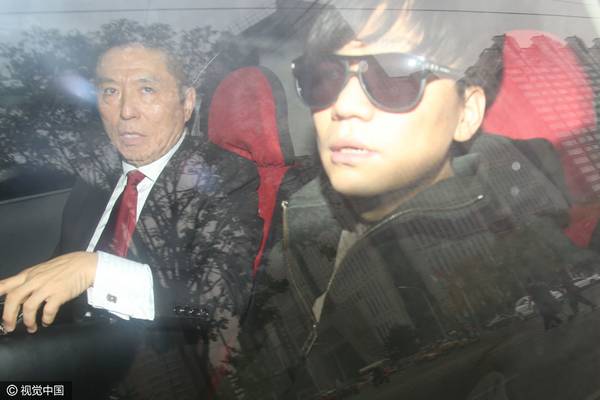 王宝强现身法院