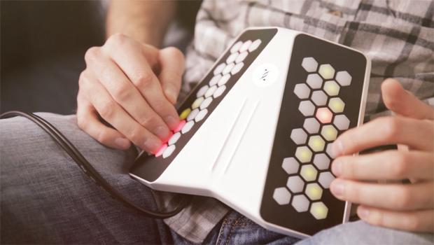 Dualo智能乐器问世 无需练习就能弹奏