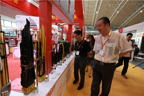 文化科技司孙若风一行莅临PALM 2016北京乐器展