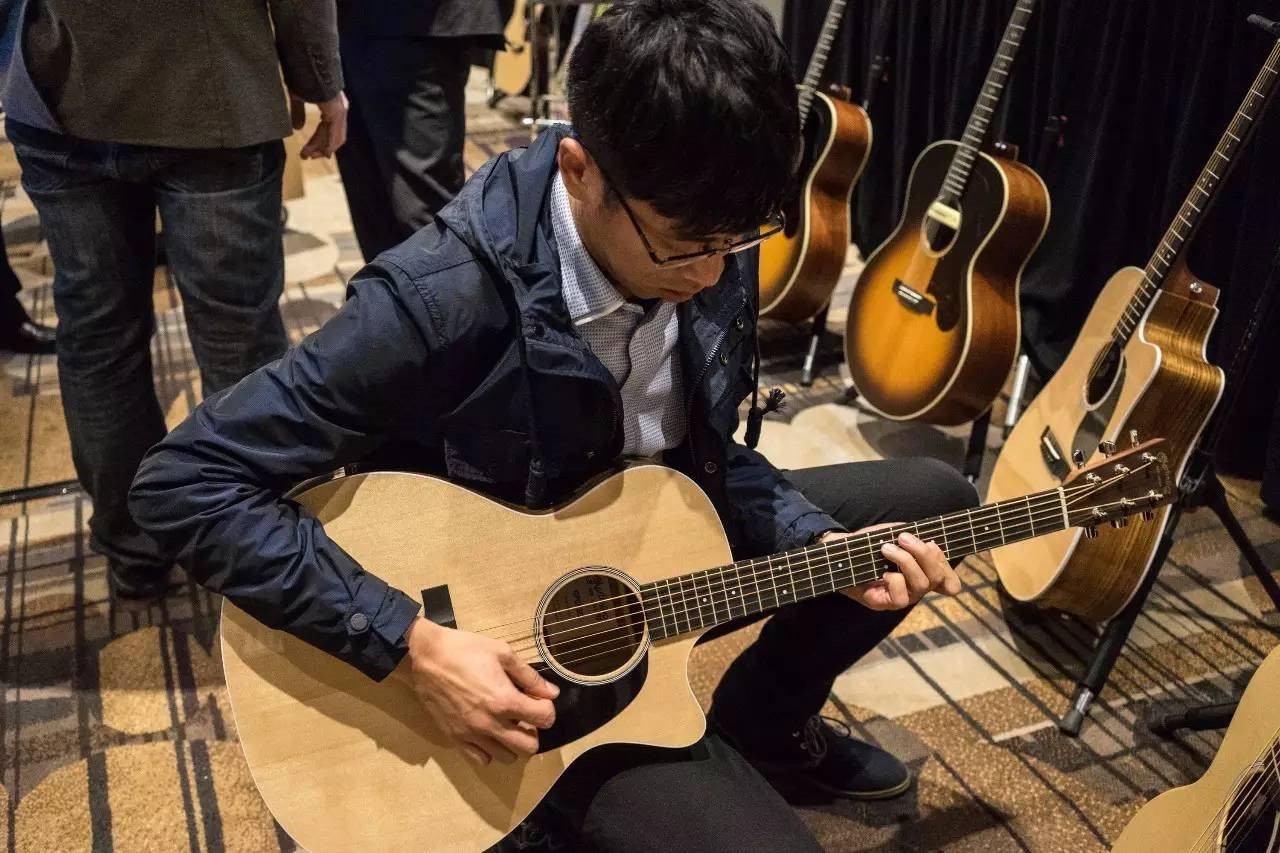 世界吉他大牌Martin2017年新品亮相